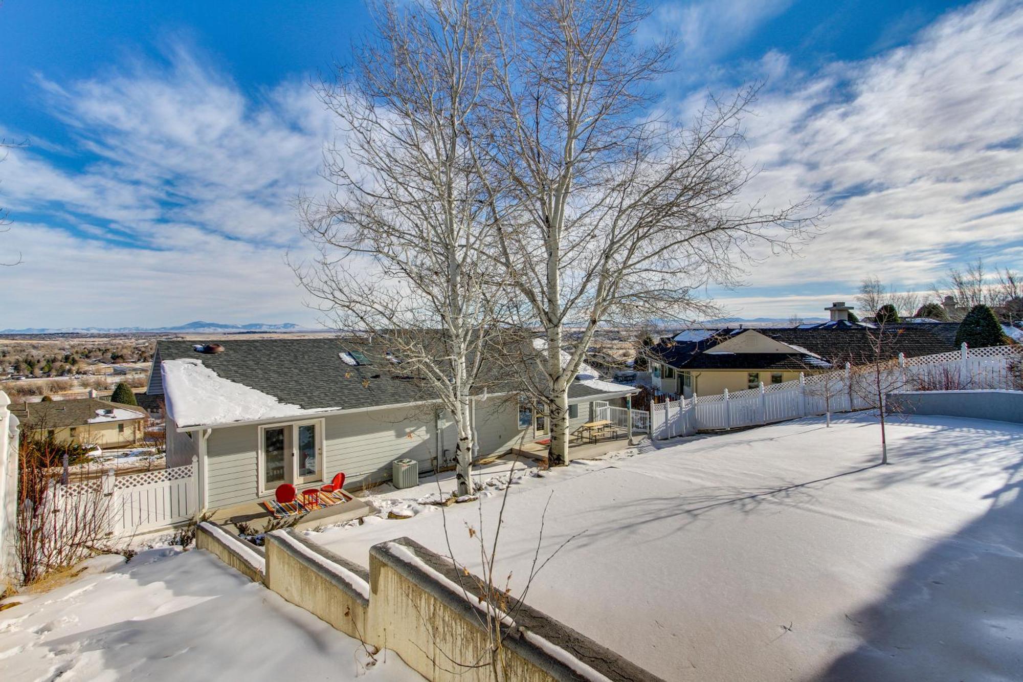 Inviting Great Falls Home With Wraparound Deck! Exterior foto