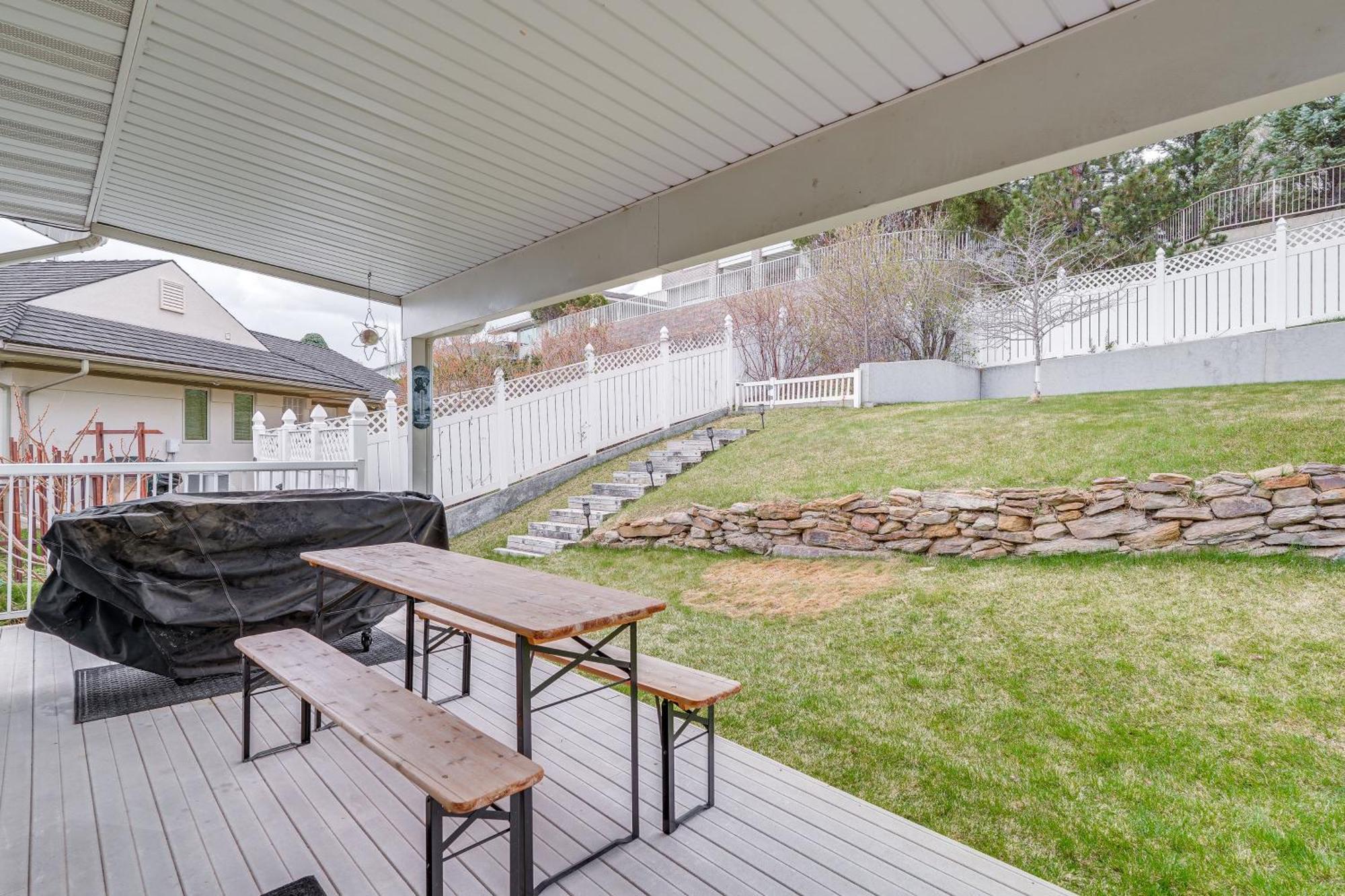Inviting Great Falls Home With Wraparound Deck! Exterior foto